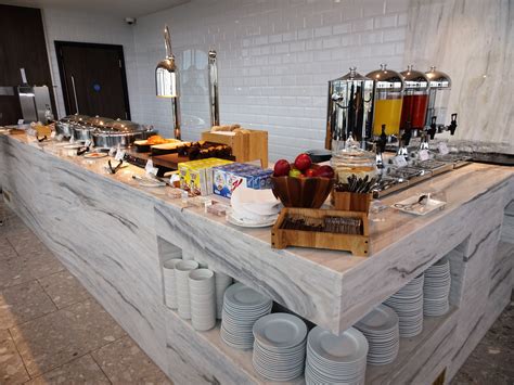 Plaza Premium Lounge at London Heathrow Airport | Amex US