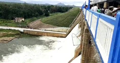 Vaigai Dam Water Discharge,வைகை அணையில் இருந்து பாசன நீர் வெளியேற்றம் ...