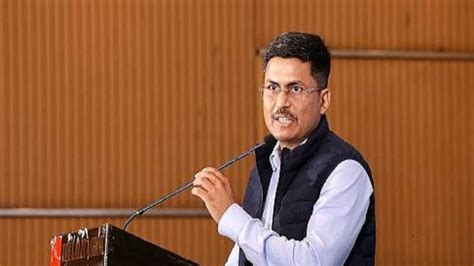 Awanish Sharan Success Story: ಬರೋಬ್ಬರಿ 10 ಸಲ ಫೇಲ್ ಆದ್ರೂ IAS ಅಧಿಕಾರಿಯಾದ ...
