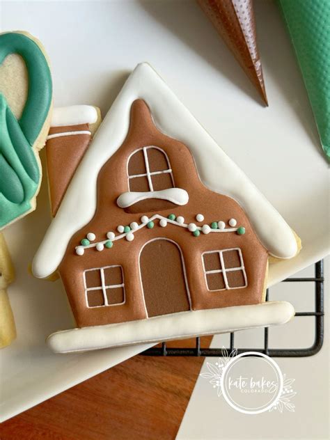 Festive Holiday Baking: Gingerbread House and Cookie Decorating Ideas