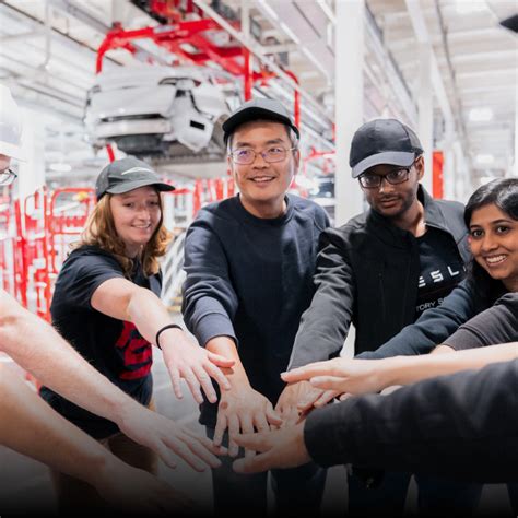 Service-Stellenangebote | Tesla Deutschland