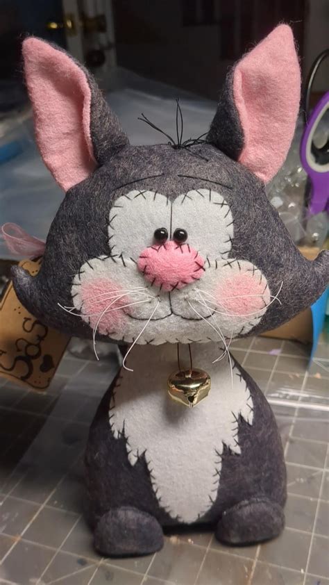 Pin by Iamsaramarques on Halloween Fall Wreaths | Fall crafts, Diy ...