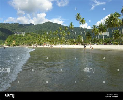 Maracas Beach, Maracas Bay, Trinidad, Trinidad & Tobago, Caribbean ...