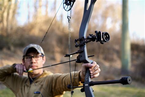Rezultat imagine pentru How Compound Bows Work