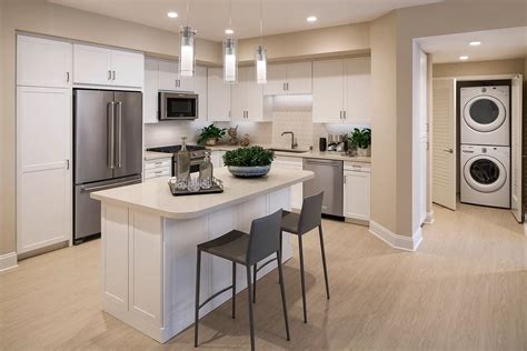 Villas Fashion Island - Newport Beach, CA 92660 | ApartmentGuide.com