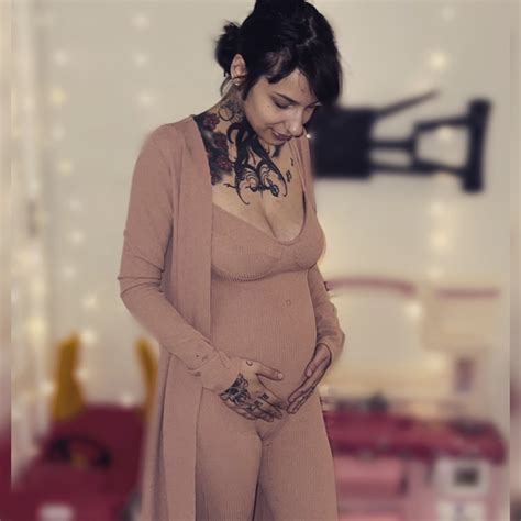 Chloe Roma on Twitter: "17 weeks and 3 days ️ Been pregnant for 122 ...