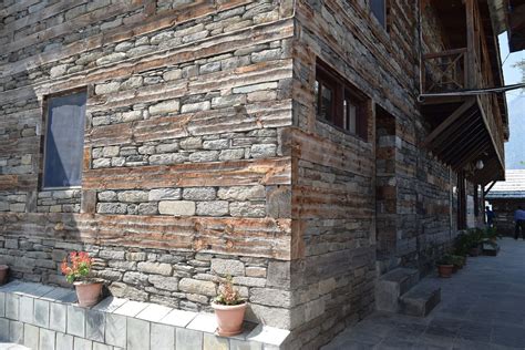 Himachal Pradesh: A look at the traditional Kath Kuni architecture ...
