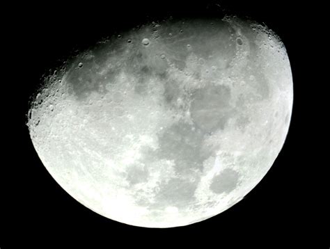 “超级月亮”本年度中最后一次现身天宇-新闻中心-温州网