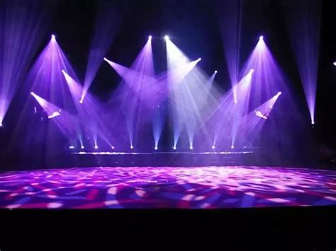 舞台上的灯光叫什么 舞台灯光的作用和注意事项_百科知识_学堂_齐家网