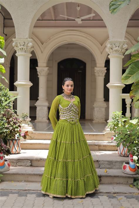 Navratri Special Georgette Lehenga with Leheriya & Mirror Work – Shri ...