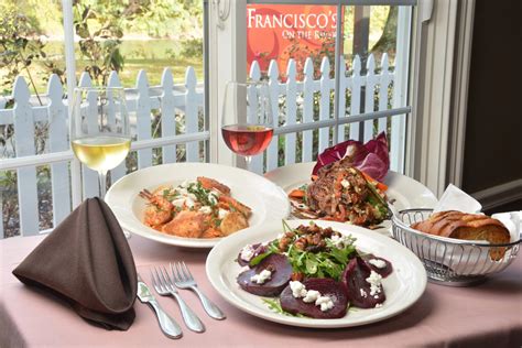 Francisco's On the River