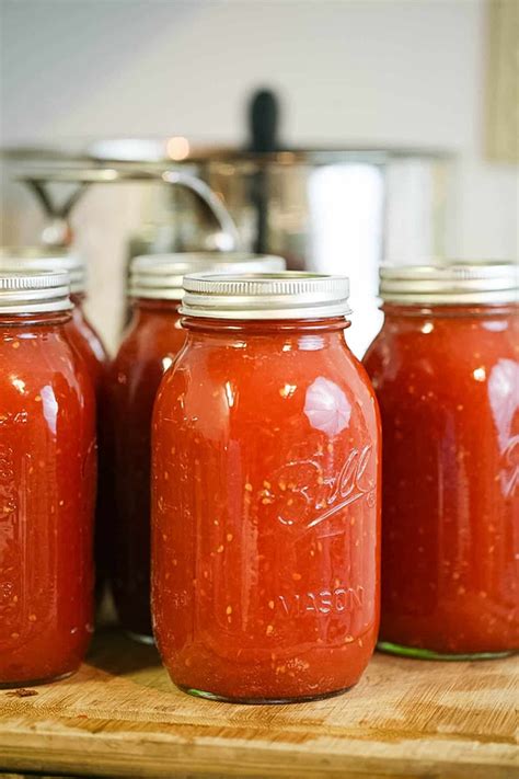 Homemade Spaghetti Sauce Recipe | Ball Canning Guide