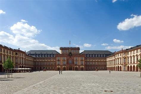 Mannheim Business School campus, photos, videos and location: Photos ...
