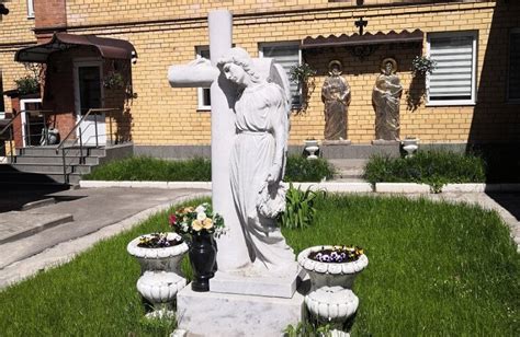 CHAPEL IN MEMORY OF THE FALLEN SOLDIERS OF THE SERGIEV POSAD RIOT ...