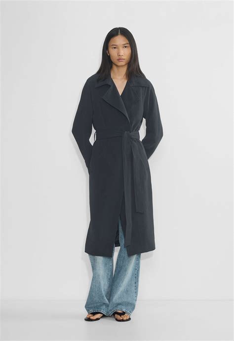 Splendor Trench Coat | Aritzia US