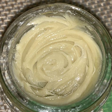 Fresh frozen GG bubble hash pressed at 150. Cold cure then whipped. : r ...