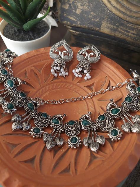 Classic jewel set – Indiloom