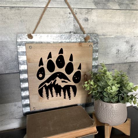 Rustic Bear Claw Mountain Tree Decal: Add a Touch of Wilderness to Your ...