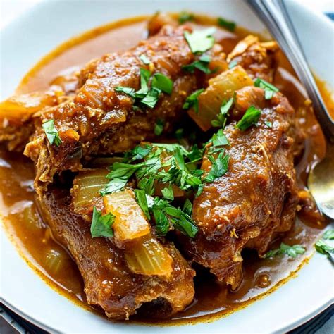 Deliciously Tender: Turkey Neck Recipe