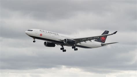Air Canada Flight Attendant’s Bad Behavior Causes Montréal-Bound Flight ...