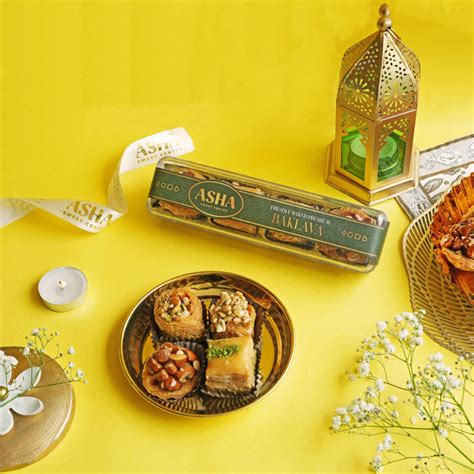 Assorted Baklava 4pcs – Asha Sweet Center