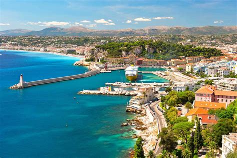 22 Best Places to Visit in the South of France - The Planet D