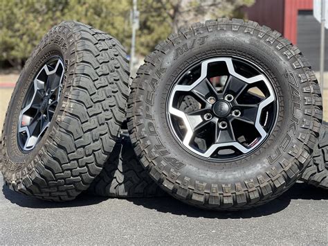 Set of 5 OEM 17” Jeep Wrangler Rubicon JL Wheels 5x127 rims M/T 285 ...