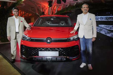 Volkswagen Brings Sporty Tiguan R-Line To India With Premium Features ...
