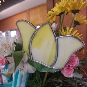Tulip Stained Glass, Shattered Glass Designs, Washington, February 22 ...