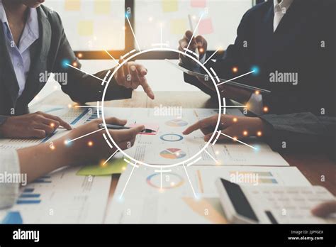 Collaborative Work Examples 的图像结果