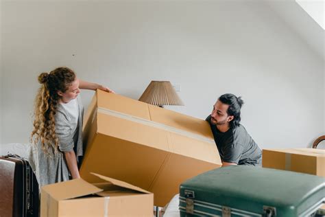 7 Questions To Ask When Picking A Local Moving Company - Laudee