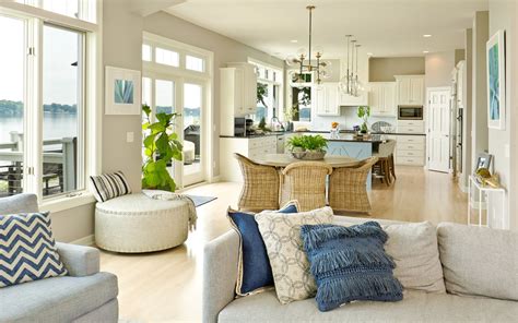 Open vs Closed Kitchen Floor Plans: Pros, Cons & Layout Tips