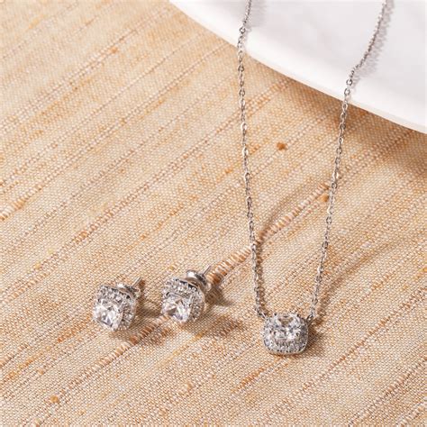 OLLUU Silver Square Diamond Pendant Set | Sterling Silver Jewelry ...