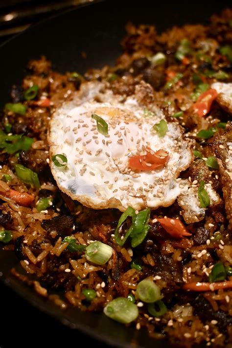 INSANELY Crispy Korean Fried Chicken Bites (Homemade Sauce) - Highkeitasty