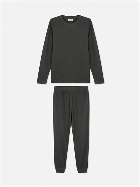 Page 2 | Men's Pyjamas | Men's Pyjama Sets, Bottoms & Shorts | Penneys