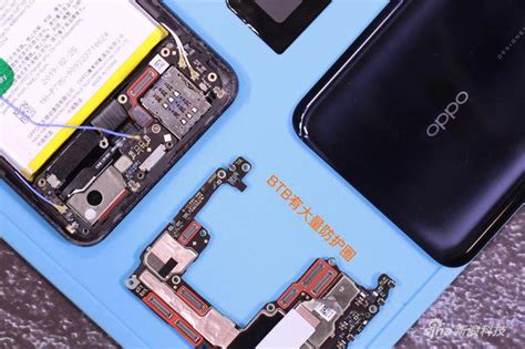 Ecco com'è OPPO Reno 10x Zoom smontato fino all'ultimo componente