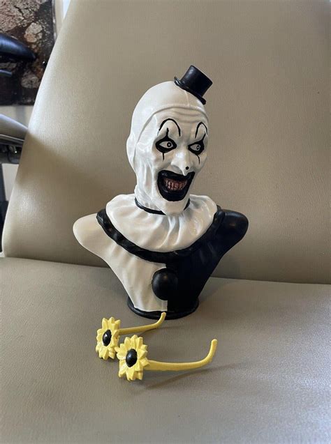 Terrifier 2 " Art the Clown & Sunglasses" Horror Movie Replica Art ...