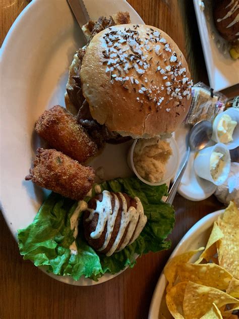 BLACKTHORN RESTAURANT & PUB, Buffalo - Abbott Mckinley - Menu, Prezzo ...