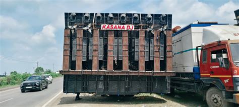 Kubereshwar Dham: कथावाचक प्रदीप मिश्रा की कांवड़ यात्रा पर सवाल; DJ ...