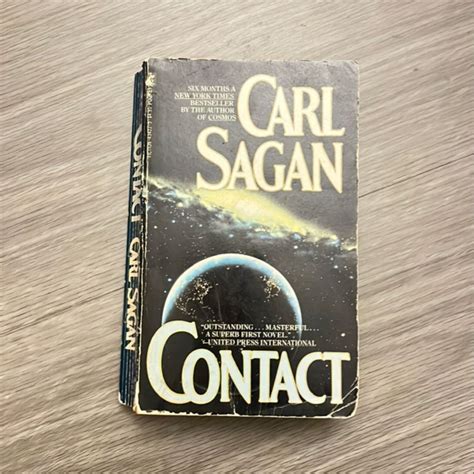 Contact by Carl Sagan, Paperback | Pangobooks