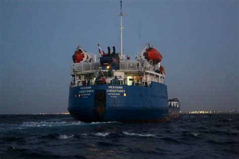 Oil tanker pursued by US now has a Russian flag painted on its side
