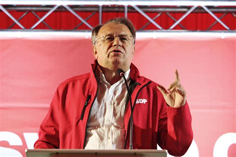 Iz EU pružena ruka promjenama, kao i budućoj vlasti