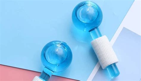 6 Natural Ways To Depuff Your Face in The Morning - lifeberrys.com