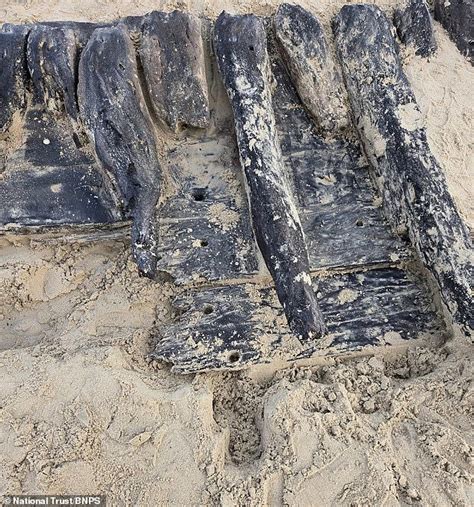 Race to save Swash Channel wreck: Archaeologists fight tides to ...