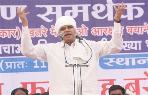 रानी लक्ष्मीबाई पर फूल सिंह बरैया का विवादास्पद बयान, वीडियो वायरल ...