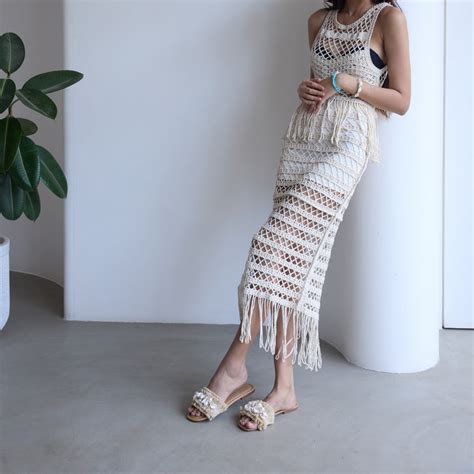 Beige Shell Flat – The CAI Store