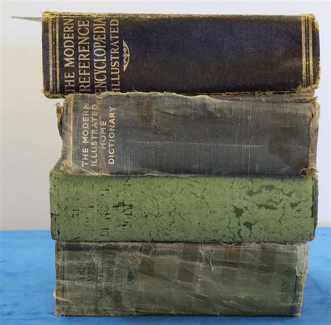 Lot - 4 OLD BOOKS - 1 ENCYCLOPAEDIA, 2 DICTIONARIES & 1 DICTIONARY OF ...