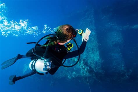潜水有几种类型 什么是自由潜水_旅泊网