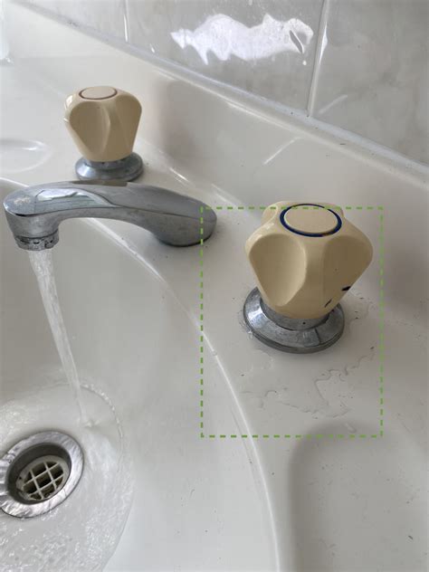 How To Fix Leaking Bath Tap at Archer Nettlefold blog