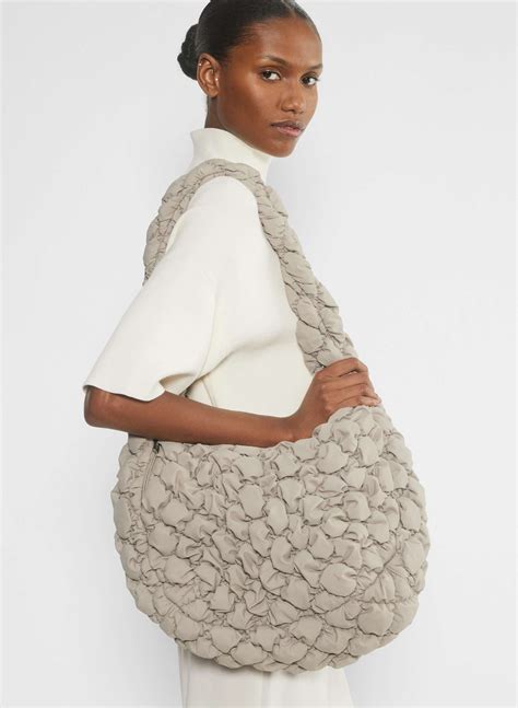 Return & Exchange Policy | Aritzia CA